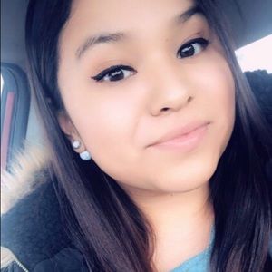 Meet your Posher, Shianne